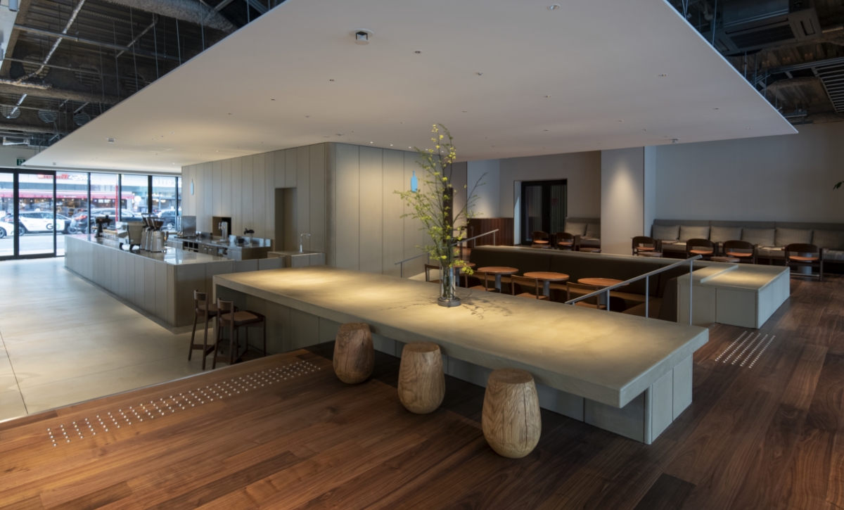 ブルーボトルコーヒー 福岡天神カフェ