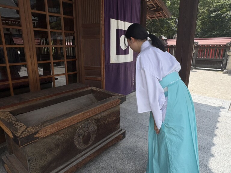 現役神職がお伝えする、神社での参拝方法と日本文化〜服装・マナー・注意点〜 | 神道大全 | 宗教法人 警固神社